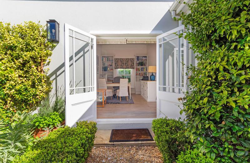 To Let 3 Bedroom Property for Rent in Steenberg Estate Western Cape